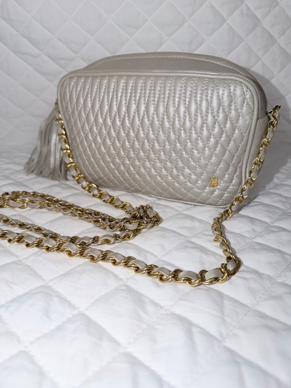 Bally Quilted Metallic Silver Crossbody Bag Camera style - Picture 2 of 12